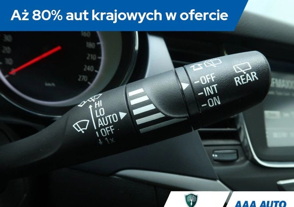 Opel Astra cena 53000 przebieg: 77026, rok produkcji 2017 z Dynów małe 277